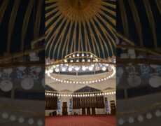 Descubre la impresionante Mezquita Rey Abdullah I en Amán: un imprescindible en tu viaje de turismo por Jordania