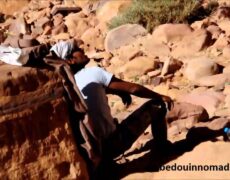 Descubre la aventura de la escalada en roca en el impresionante desierto de Wadi Rum en tu próximo viaje a Jordania