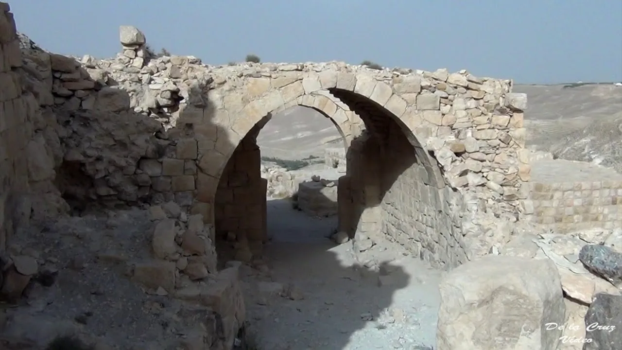 Descubre las impresionantes Montañas de Shoubak en tu próximo viaje de turismo a Jordania